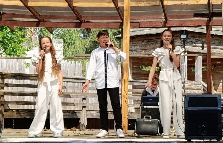Участие солистов "Камертона" в празднике на Куршской косе