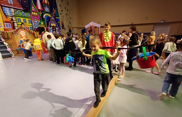 Во Дворце творчества детей и молодёжи продолжаются Масленичные гуляния!