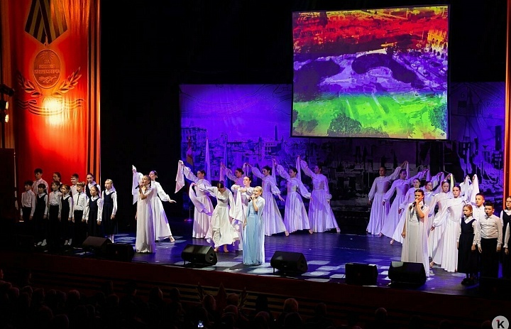 Образцовый ансамбль современного танца «Форс» принял участие в торжественном мероприятии, посвящённом 81-й годовщине героического штурма и взятия города-крепости Кёнигсберг