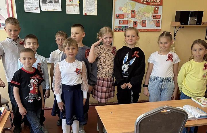 «Герои моей семьи»: уроки мужества во Дворце творчества